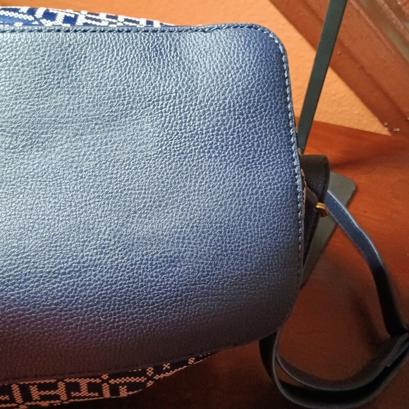 Tommy Hilfiger Blue and Red Monogram Backpack - Picture 6 of 8